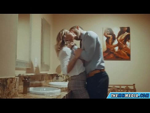 ❤️ Коли грудаста блондинка спокушає вас у громадському туалеті ❤ Красиве порно у нас uk.pornjimbo.ru ❤